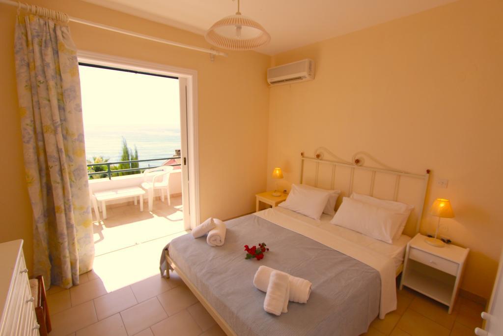 Corfu Glyfada Menigos Beach Apartments Extérieur photo